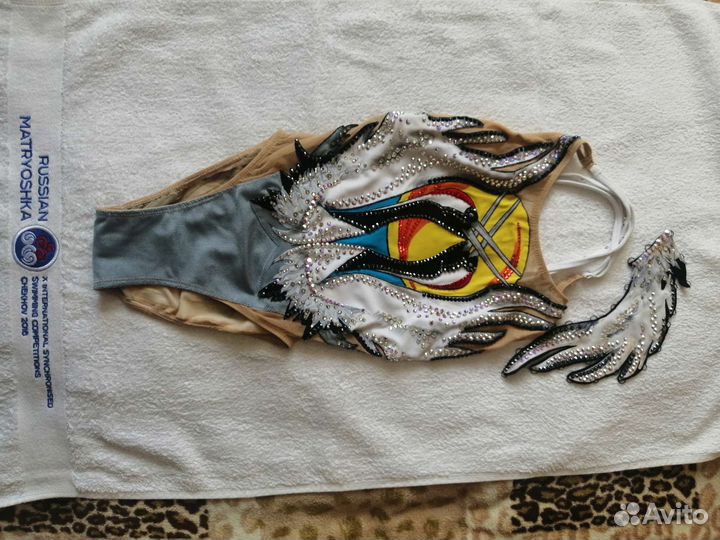 Купальник выступательный для синхронного плавания