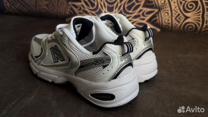 Кроссовки женские New Balance 530