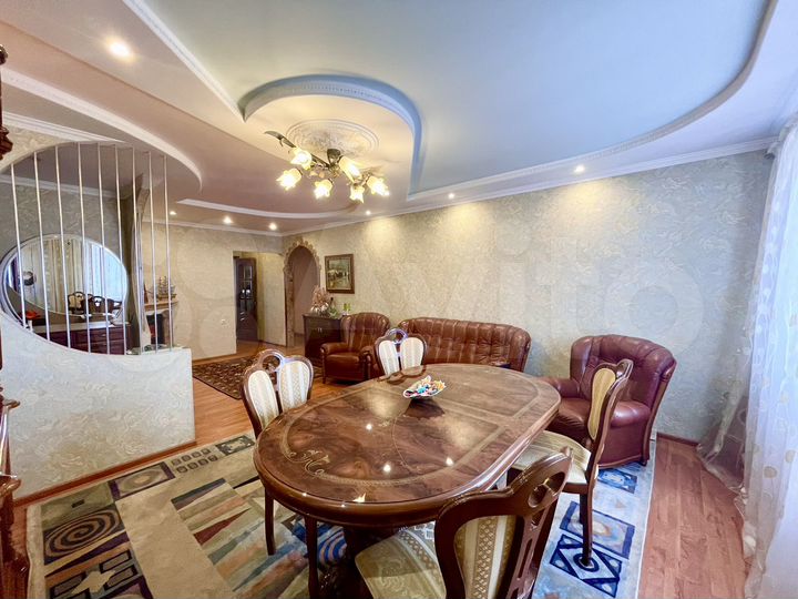 3-к. квартира, 92,3 м², 10/17 эт.