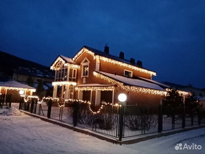 Новогодняя подсветка домов и территорий