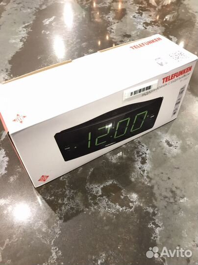 Радиоприемник с будильником Telefunken TF-1587