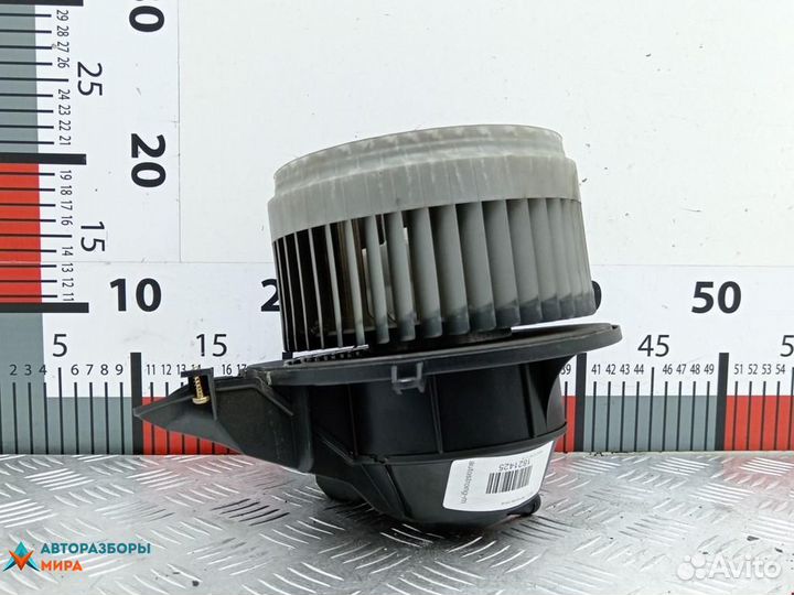 Моторчик печки Volvo XC90 2005