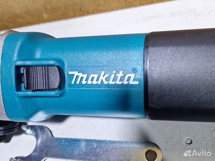 Ушм болгарка makita 125 с регулятором оборотов