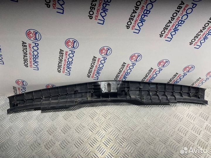 Накладка задней панели Toyota Caldina