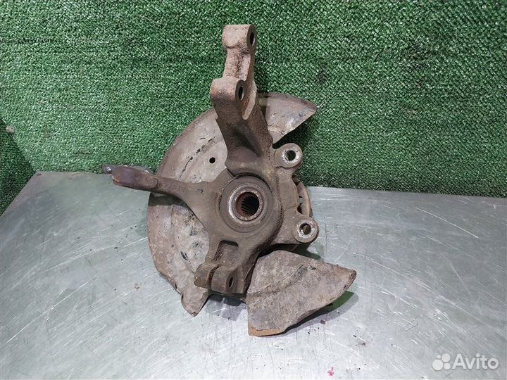 Кулак поворотный передний левый Renault Logan