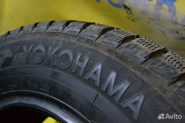 Yokohama Ice Guard IG20 215/65 R16