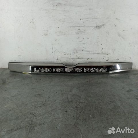 Накладка крышки багажника Toyota Land Cruiser