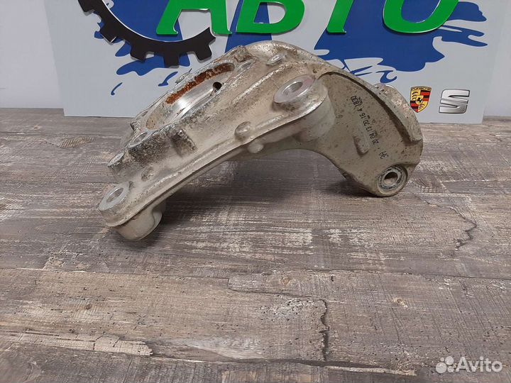 Кулак поворотный VAG