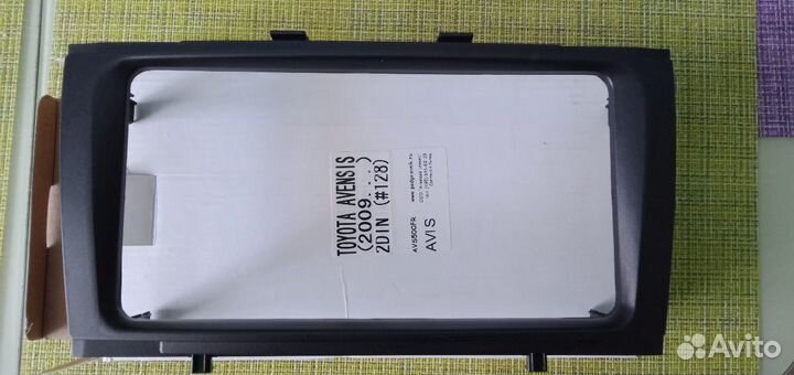 Рамка переходная для Avensis T27