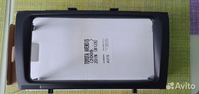 Рамка переходная для Avensis T27