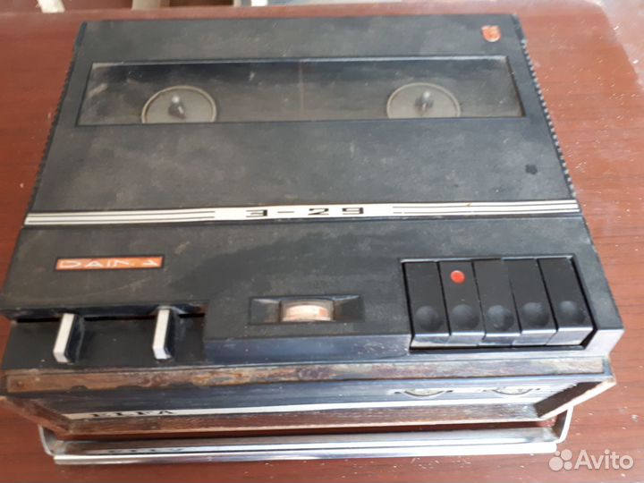 Магнитофоны и тюнер из СССР