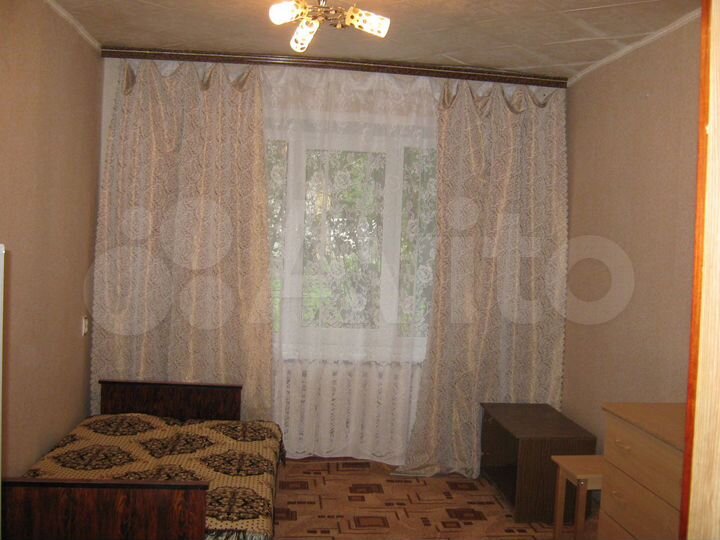 Комната 14 м² в 5-к., 1/5 эт.