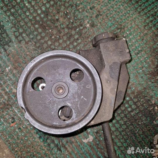 Насос гур Jeep Grand Cherokee WJ