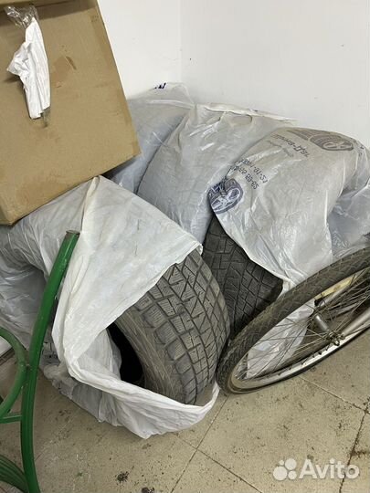 Bridgestone Blizzak Ice 275/60 R18 113