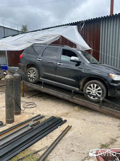 Эстакада (рампа) мобильная. Разгрузка авто