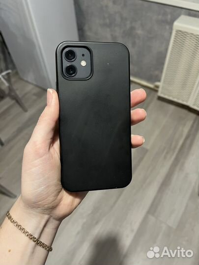 iPhone 12, 64 ГБ