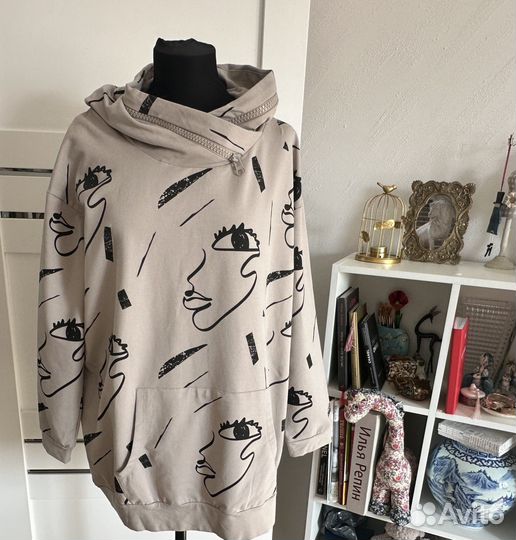 Толстовка женская с капюшоном 52