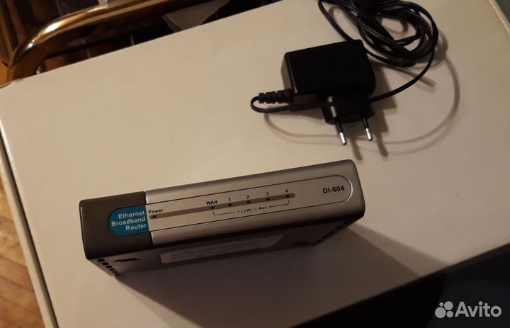 Роутер D-Link DI-604