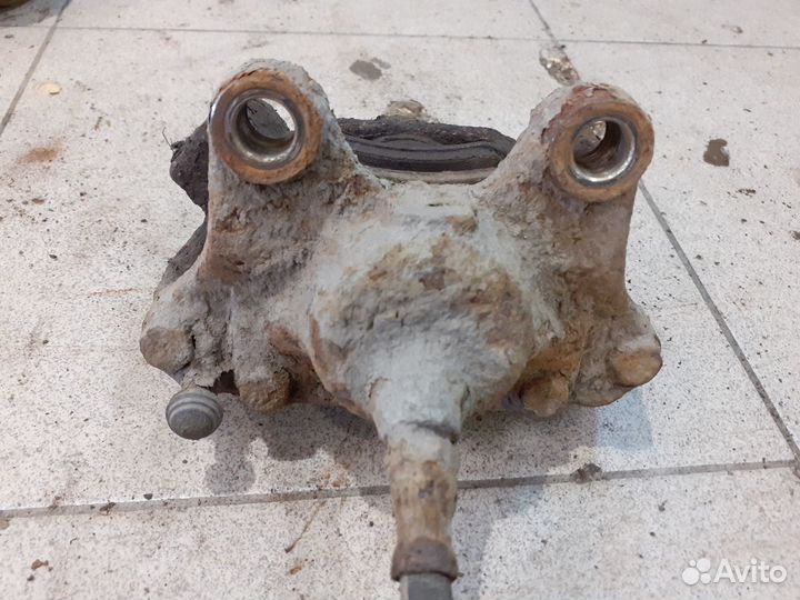 Задний суппорт слева Мерседес W140