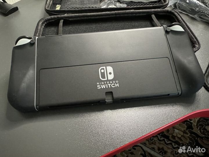 Nintendo switch oled 64 gb + Zelda