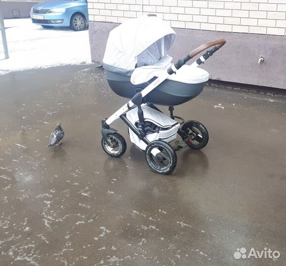 Продам детскую коляску