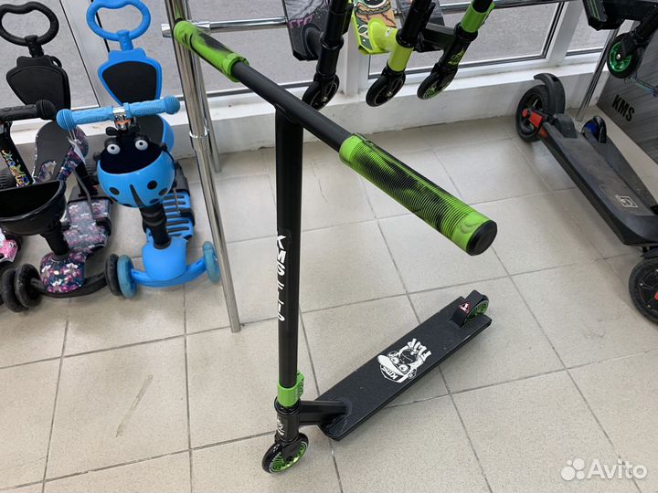 Трюковой самокат Flip Kms