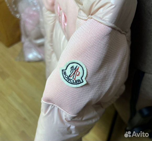 Пуховик Moncler Розовый Оригинальное Качество