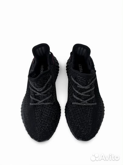 Кроссовки Adidas Yeezy Boost 350 во Владивостоке