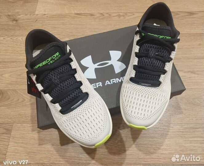 Кроссовки новые Under Armour Speedform lux бежевые