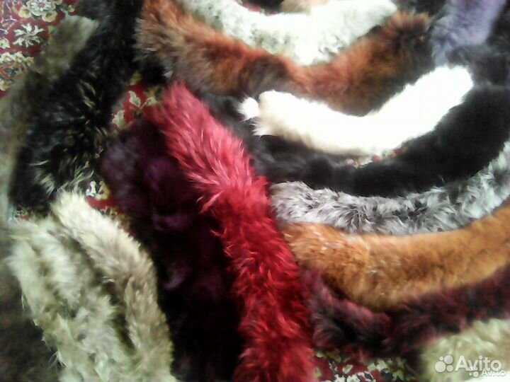 Воротники, опушки из натурального меха-много