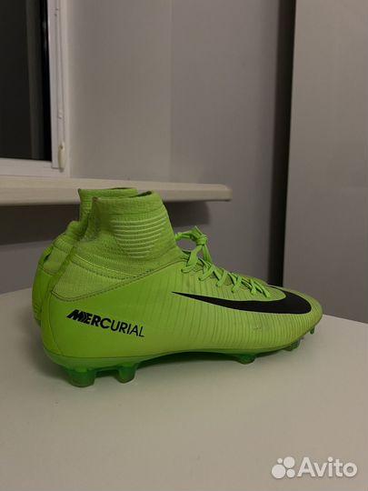 Футбольные бутсы nike mercurial