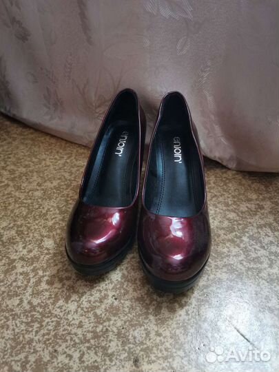 Туфли женские 38 размер новые