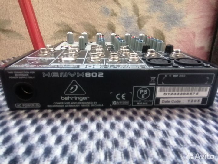 Микшерный пульт behringer xenyx 802