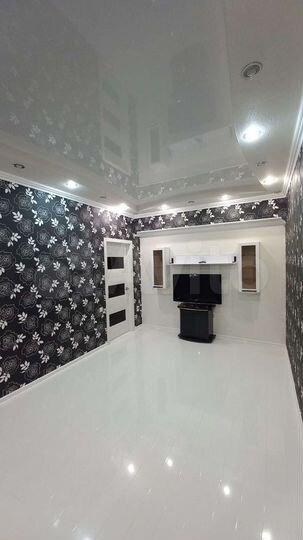 3-к. квартира, 90 м², 1/5 эт.