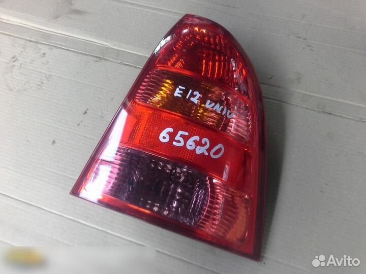 Фонарь задний правый Toyota Corolla E12 2001-2006