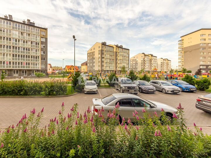 2-к. квартира, 64,2 м², 1/9 эт.