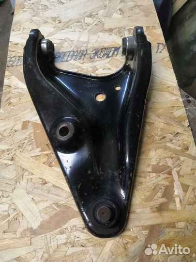 Рычаг передний б/у renault logan 2, ларгус