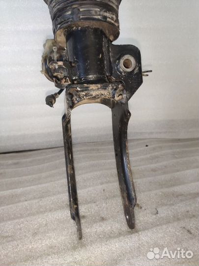 Пневмостойка передняя правая Porsche Cayenne S 955