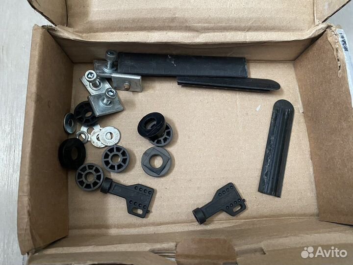 Автобагажник на крышу автомобиля