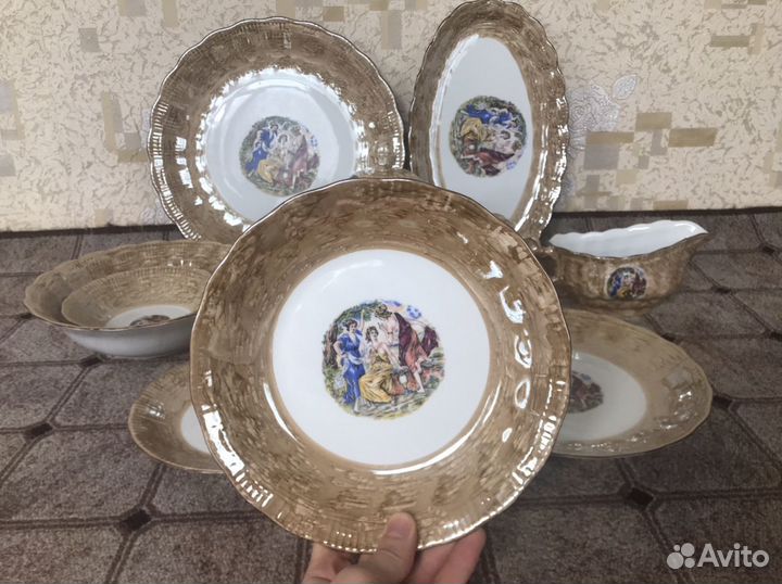 Сервиз столовый и чайный Мадонна