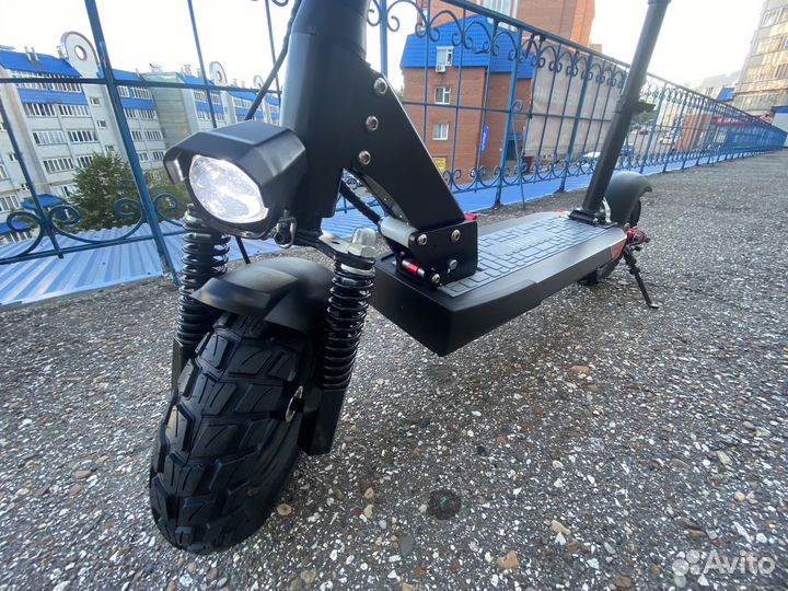 Электросамокат ikingi M4 800W/15Ah. До 50км/ч