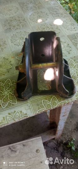 Крепление рычага подвески ниссан серена С24