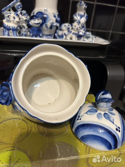 Сахарница гжель
