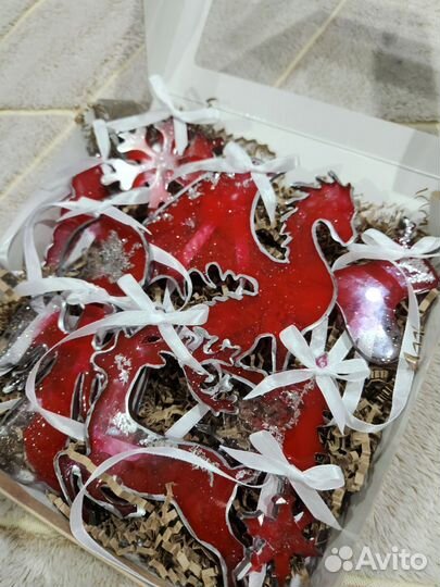 Работы из эпоксидной смолы,ручная работа