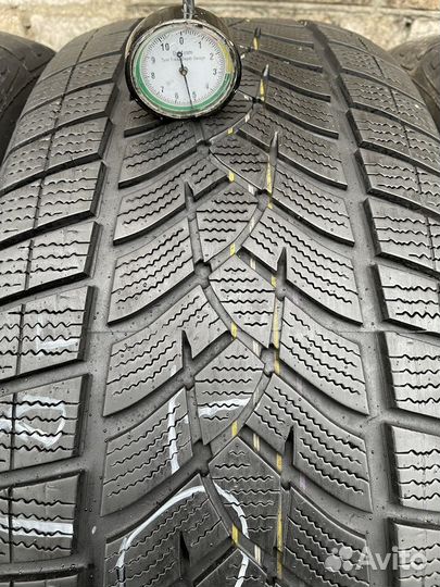 Goodyear UltraGrip Performance SUV Gen-1 255/55 R18