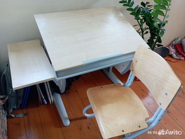 Письменный стол для школьника бу