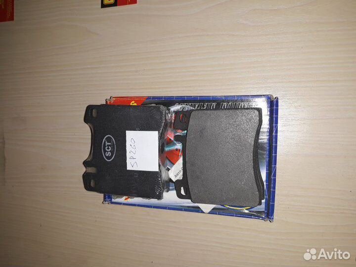 Тормозные колодки Mitsubishi Colt 1991-1999