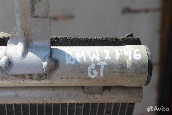 Радиатор кондиционера BMW F46