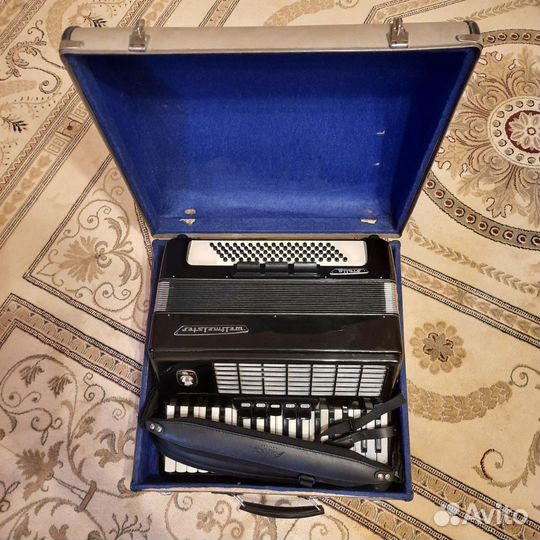 Аккордеон Weltmeister stella 3/4