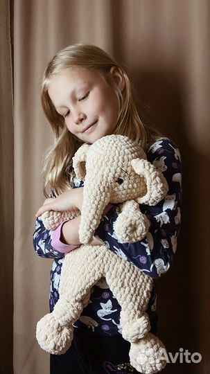 Слон Вязаная игрушка обнимашка